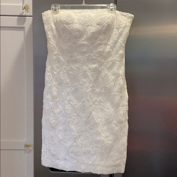 Calvin Klein white strapless dress - Picture 1 of 5